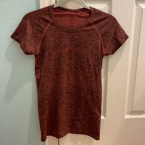 Lulu lemon workout top